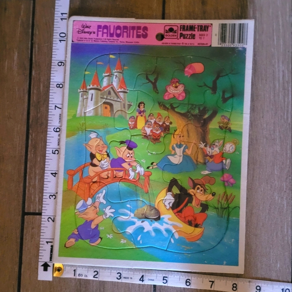 VTG Golden Frame Tray Puzzle Walt Disney's Favorites 1984 Toy